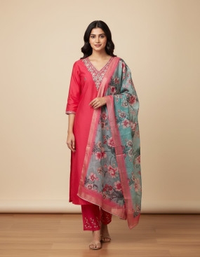 Rayon_Blend Suit with Digital Floral Print Duppatta